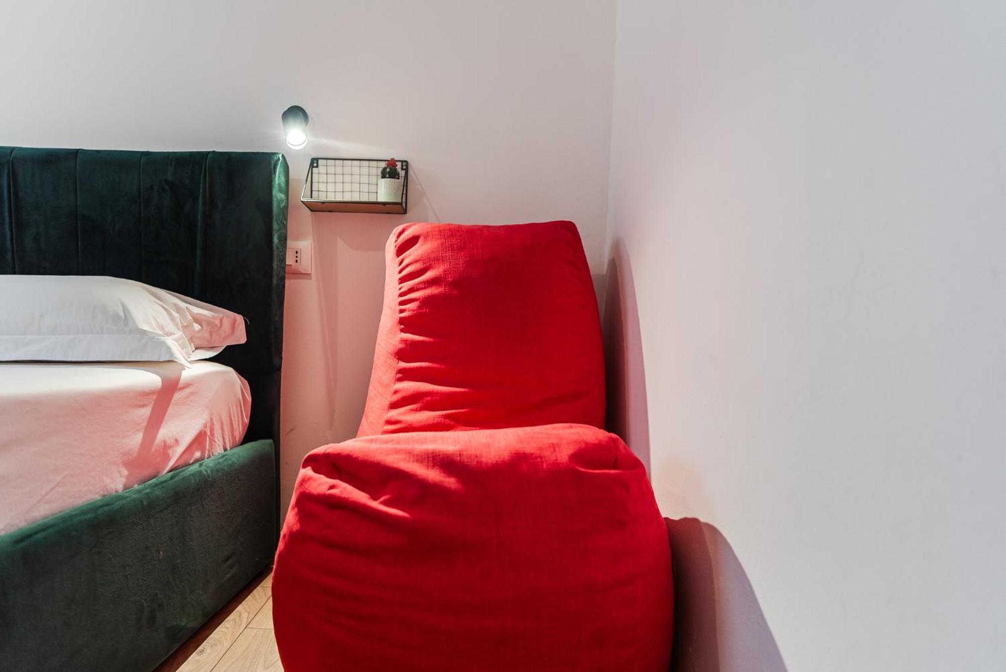Noir Apartment By Kondo Stays Tirana Exteriör bild
