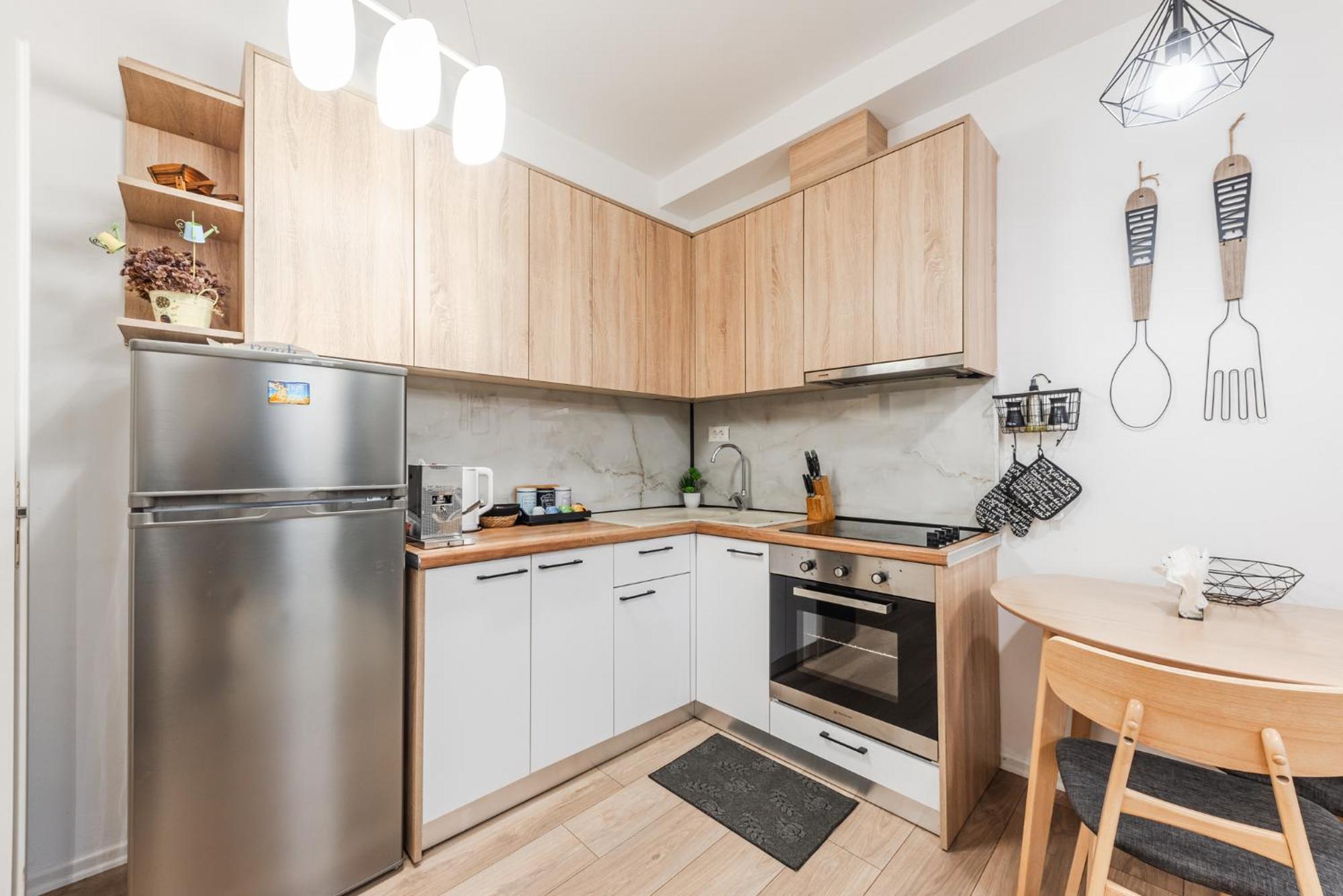 Noir Apartment By Kondo Stays Tirana Exteriör bild