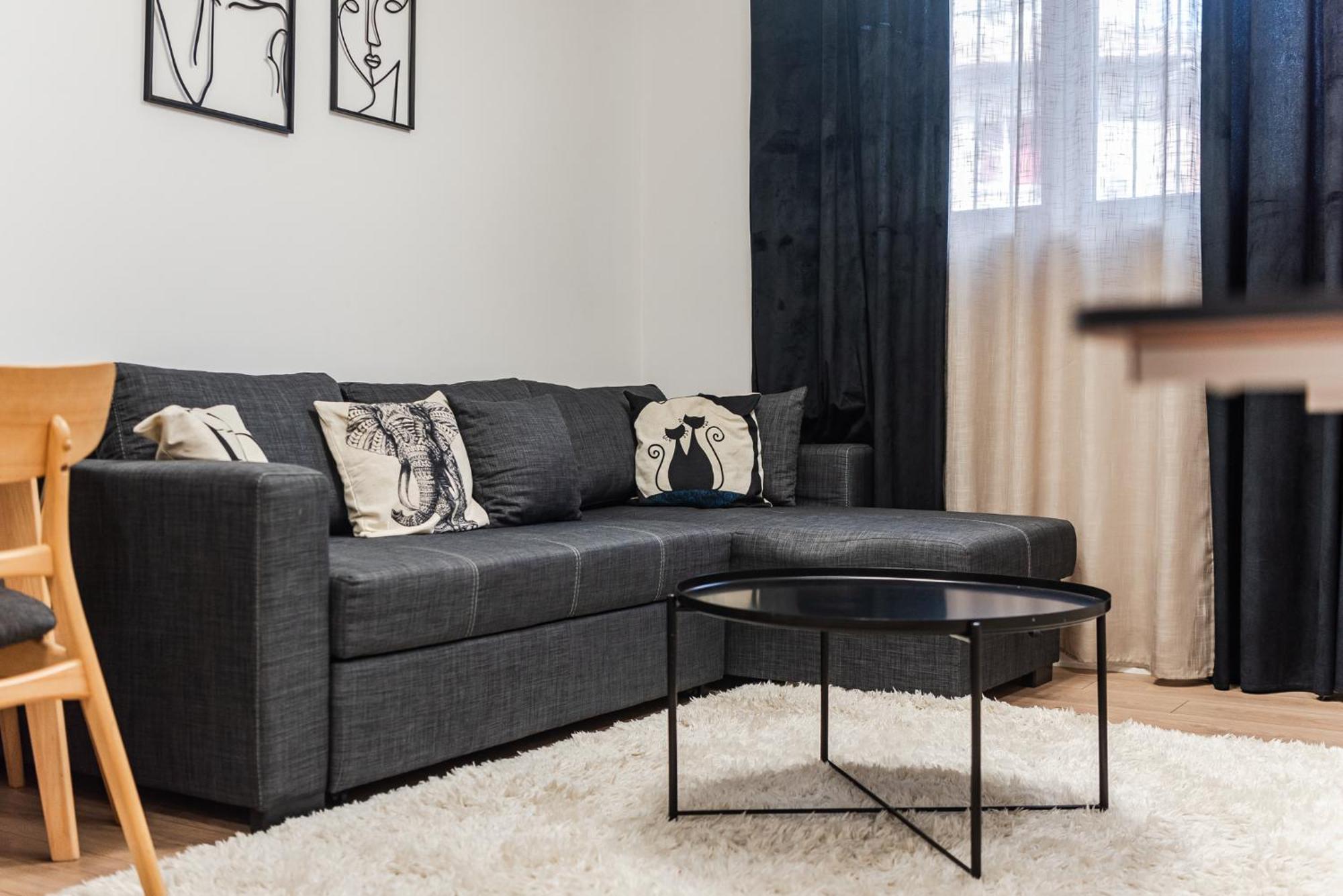 Noir Apartment By Kondo Stays Tirana Exteriör bild