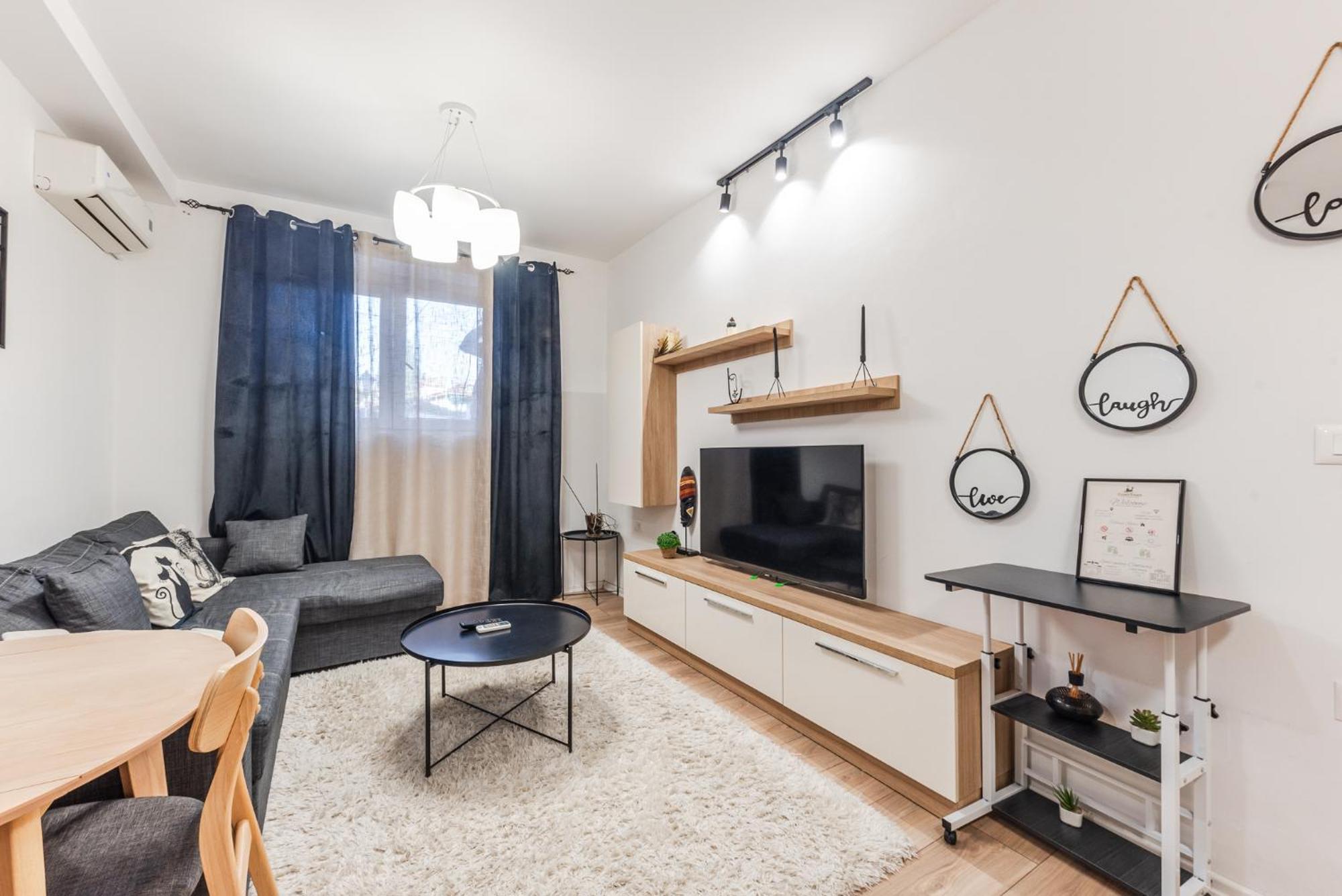Noir Apartment By Kondo Stays Tirana Exteriör bild